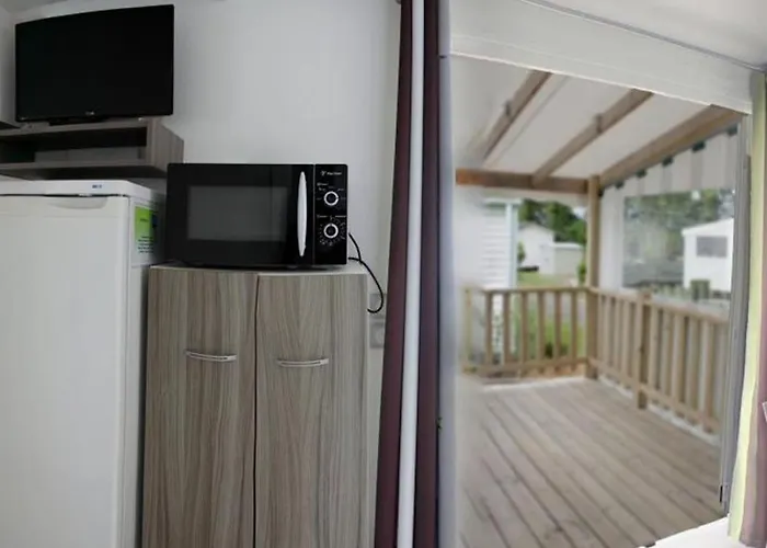 Mobil-home Pmr Avec Terrasse A - Api-1-52-327 *
